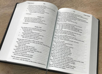 GOD’S WORD Deluxe Large-Print Bible
